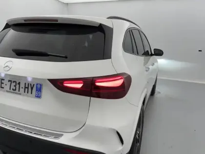 Photo 33 Mercedes GLA  180 d 8G-DCT