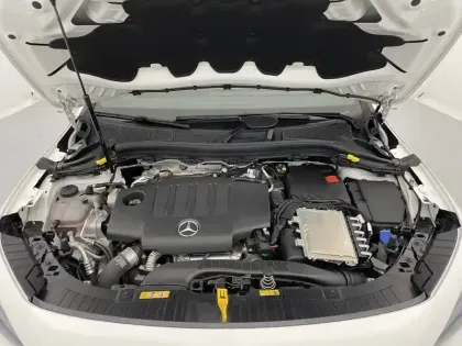 Photo 19 Mercedes GLA  180 d 8G-DCT