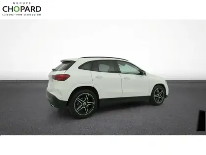 Photo 8 Mercedes GLA  180 d 8G-DCT