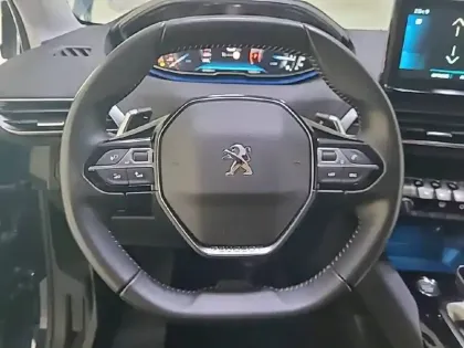 Photo 8 Peugeot 3008  Puretech 130ch S&S EAT8