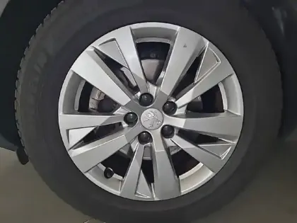 Photo 12 Peugeot 3008  Puretech 130ch S&S EAT8