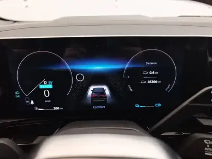 Photo 93 Renault Austral  E-Tech hybrid 200