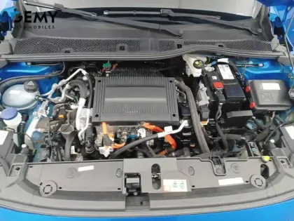 Photo 11 Peugeot 208  Electrique 50 kWh 136ch