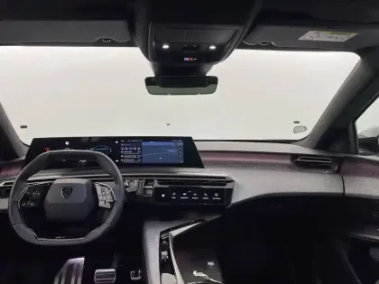 Photo 31 Peugeot 3008  Electrique 210 ch 73 kWh