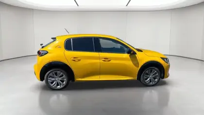 Photo 7 Peugeot 208  Electrique 50 kWh 136ch