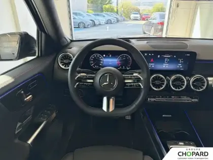 Photo 15 Mercedes GLB  200 d 8G-DCT