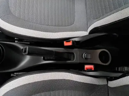 Photo 33 Renault Twingo  III SCe 65