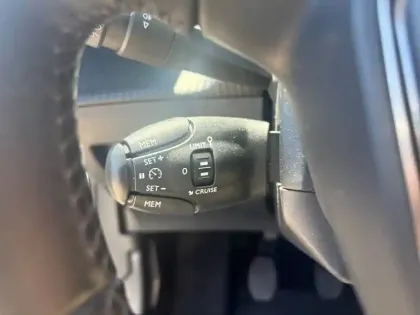 Photo 19 Peugeot 2008  PureTech 130 S&S BVM6