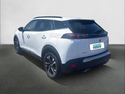 Photo 6 Peugeot 2008  PureTech 130 S&S BVM6