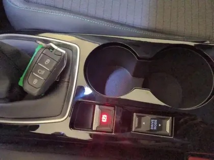Photo 6 Peugeot 208  PureTech 100 S&S BVM6