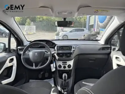 Photo 7 Peugeot 208  1.2 PureTech 68ch BVM5