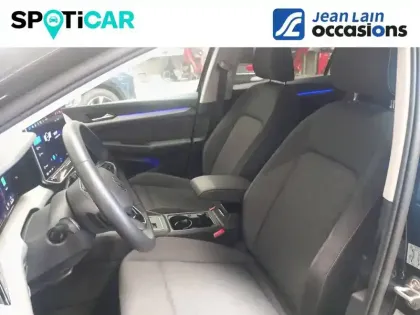 Photo 10 Volkswagen Golf  SW 1.5 eTSI EVO2 116 DSG7