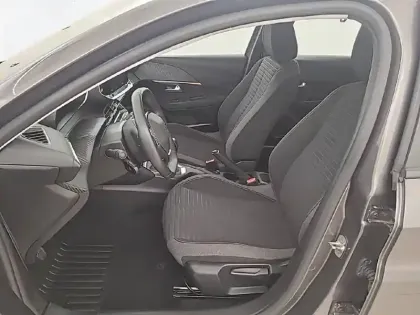 Photo 10 Peugeot 208  PureTech 75 S&S BVM5