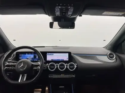 Photo 30 Mercedes GLA  250 e 8G-DCT