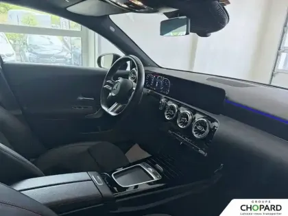 Photo 12 Mercedes Classe A  180 d