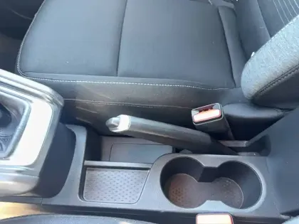 Photo 38 Renault Captur  TCe 90 - 21