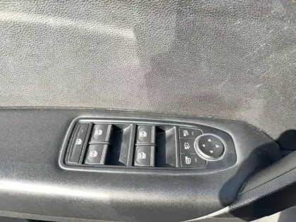 Photo 42 Renault Captur  TCe 90 - 21
