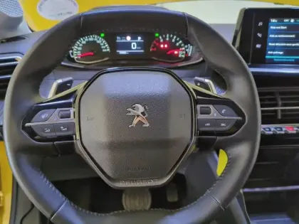 Photo 6 Peugeot 208  PureTech 75 S&S BVM5
