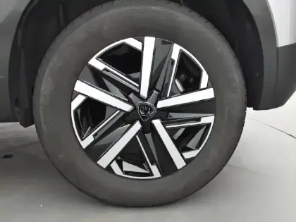 Photo 12 Peugeot 2008  PureTech 100 S&S BVM6