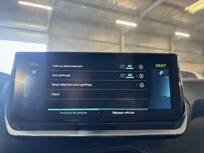 Photo 24 Peugeot 208  Electrique 50 kWh 136ch