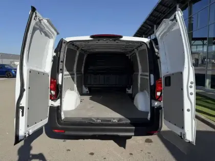 Photo 42 Mercedes Vito  FOURGON 116 CDI EXTRA LONG BVM6 RWD