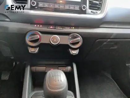 Photo 15 Kia Stonic  1.0 T-GDi 100 ch BVM6