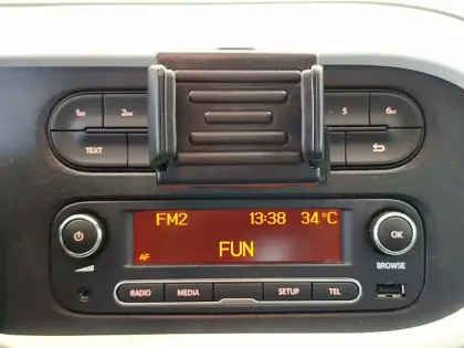 Photo 29 Renault Twingo  III E-Tech