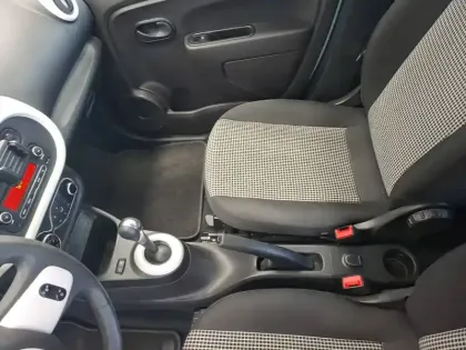 Photo 12 Renault Twingo  III E-Tech