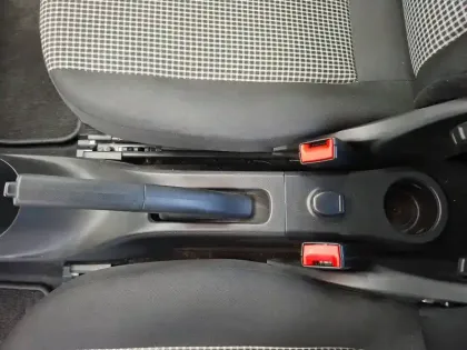 Photo 13 Renault Twingo  III E-Tech