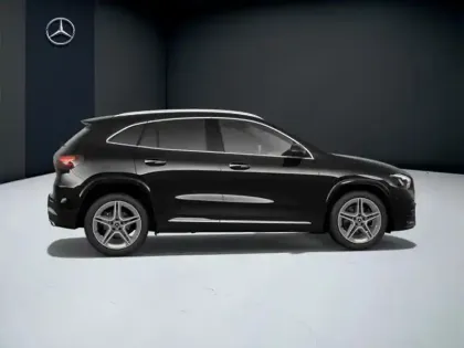 Photo 16 Mercedes GLA 180 d Edition 140