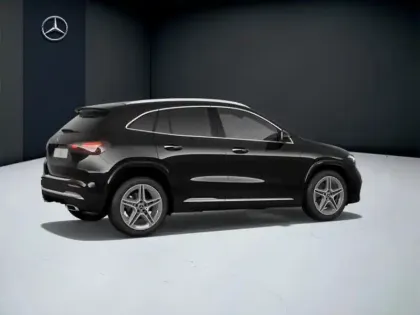 Photo 18 Mercedes GLA 180 d Edition 140