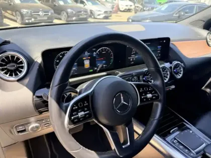 Photo 18 Mercedes GLA 250 e Business Line