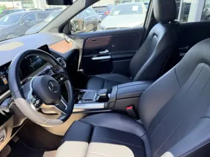 Photo 16 Mercedes GLA 250 e Business Line