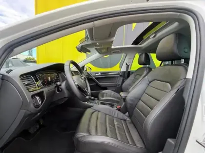 Photo 12 Volkswagen Golf 1.5 TSI 150 Carat Exclusive DS