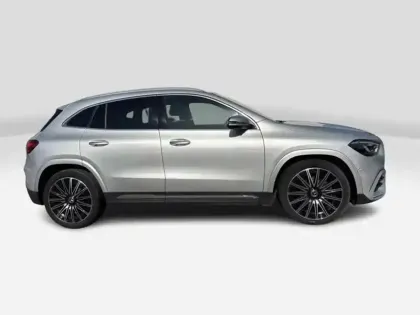 Photo 5 Mercedes GLA 200 d AMG Line