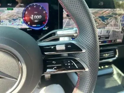 Photo 15 Mercedes GLB 200 AMG Line