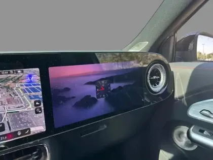 Photo 14 Mercedes GLB 200 AMG Line