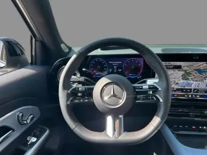 Photo 11 Mercedes GLB 200 AMG Line