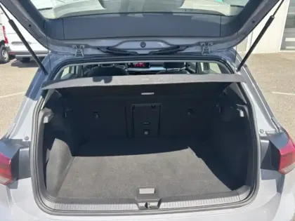 Photo 9 Volkswagen Golf Life 1st