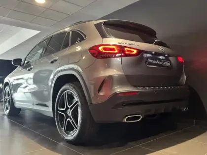 Photo 12 Mercedes GLA 250 e AMG Line