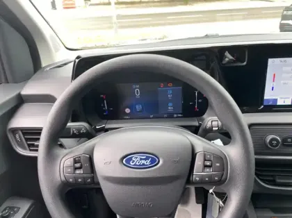 Photo 6 Ford Transit Courier Fourgonnette 1.0 EcoBoost 100ch Cabine Approfondie Trend