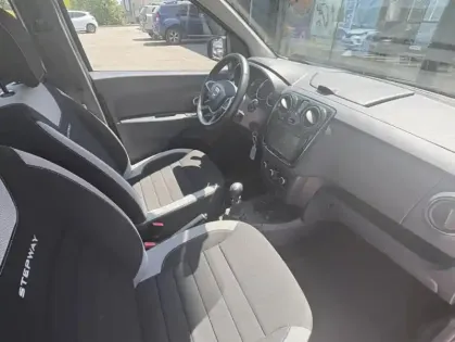 Photo 15 Dacia Lodgy 5 Places Stepway TCe 130 FAP E6U