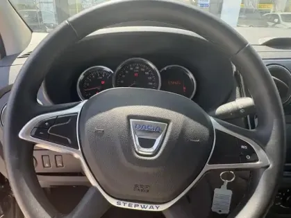 Photo 14 Dacia Lodgy 5 Places Stepway TCe 130 FAP E6U