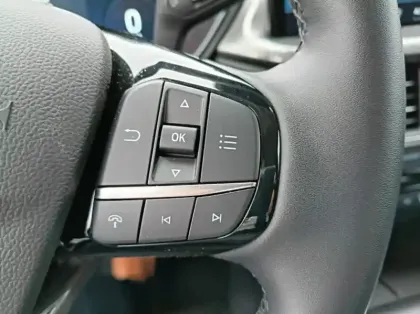 Photo 20 Ford Kuga 2.5 Duratec 180ch Hybrid FlexiFuel Titanium Business Powershift