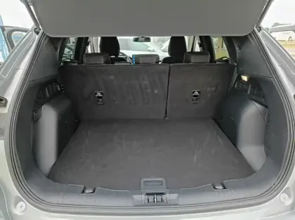 Photo 10 Ford Kuga 2.5 Duratec 180ch Hybrid FlexiFuel Titanium Business Powershift