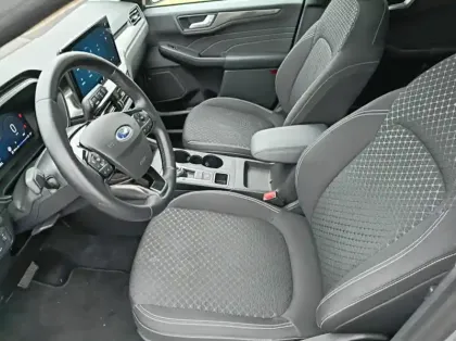 Photo 9 Ford Kuga 2.5 Duratec 180ch Hybrid FlexiFuel Titanium Business Powershift