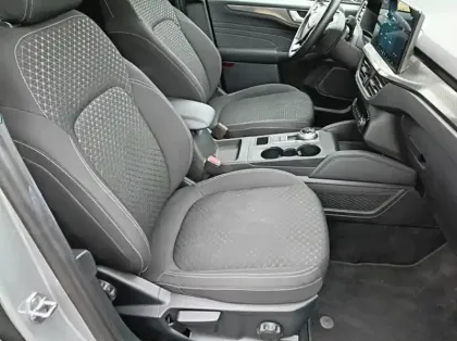 Photo 26 Ford Kuga 2.5 Duratec 180ch Hybrid FlexiFuel Titanium Business Powershift
