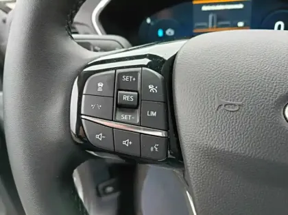 Photo 18 Ford Kuga 2.5 Duratec 180ch Hybrid FlexiFuel Titanium Business Powershift