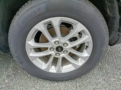 Photo 13 Ford Kuga 2.5 Duratec 180ch Hybrid FlexiFuel Titanium Business Powershift