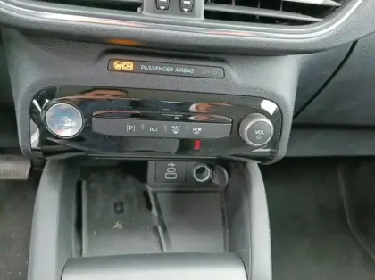Photo 14 Ford Kuga 2.5 Duratec 180ch Hybrid FlexiFuel Titanium Business Powershift